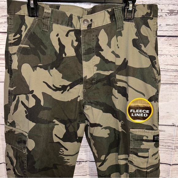 NWT Wrangler Camouflage pants - Picture 2 of 4